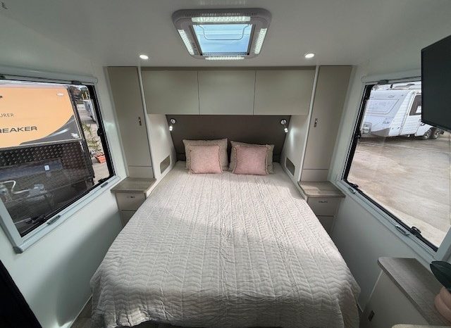 2025 Seascape Caravans 17’6″ Trailrunner 176-1 Semi-Off full