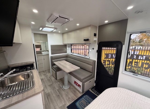 2025 Seascape Caravans 17’6″ Trailrunner 176-1 Semi-Off full