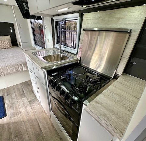 2025 Seascape Caravans 21’6″ Sunrunner 216-3 full