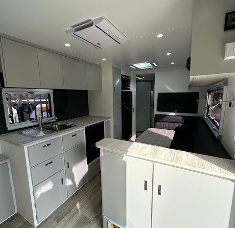 2025 Seascape Caravans 21’6″ Sunrunner 216-3 full