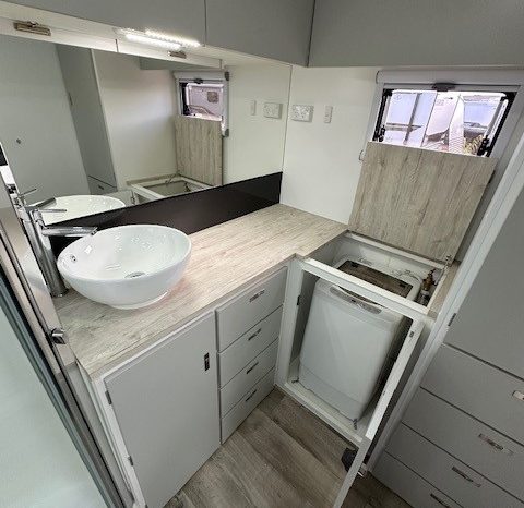 2025 Seascape Caravans 21’6″ Sunrunner 216-3 full