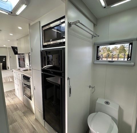 2025 Seascape Caravans 21’6″ Sunrunner 216-3 full