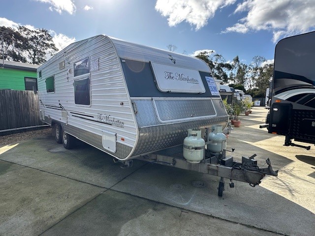 2009 Crusader Manhattan