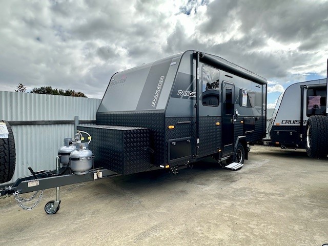 2025 Essential Caravans Ranger Semi Off Road 17’4″ Design 1-0