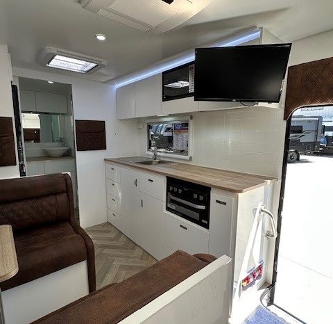2025 Essential Caravans Ranger 20′ Design 4 full