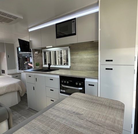 2025 Essential Caravans Ranger 21′ Design 5.2 Plus full