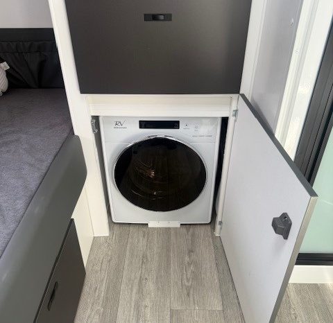 2025 Essential Caravans Ranger Semi Off Road 21’10” Family Design F2.6 full