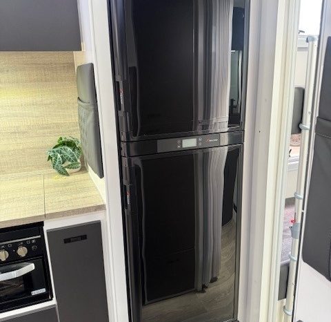 2025 Essential Caravans Ranger Semi Off Road 21’10” Family Design F2.6 full