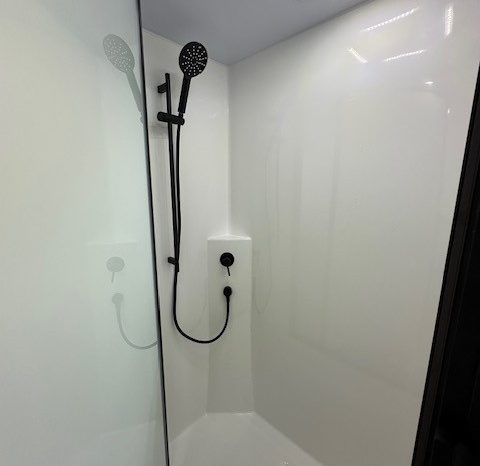 2026 Essential Caravans Outlander Off Road 21′ Design 210RD full