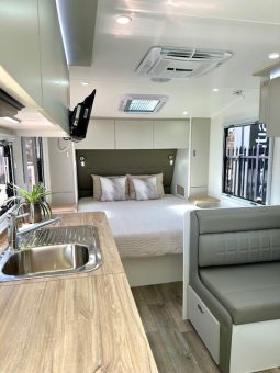 2026 Seascape Caravans 19’6″ Sunrunner Design 196-2 Cafe full