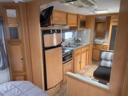 2012 Royal Flair 19′ Design Series full