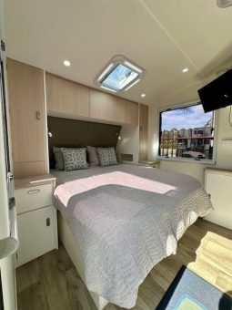 2026 Seascape Caravans Sunrunner 21’6″ Design 216-4 Cafe full