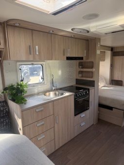 2017 Jayco Starcraft 22′ Slide Out full