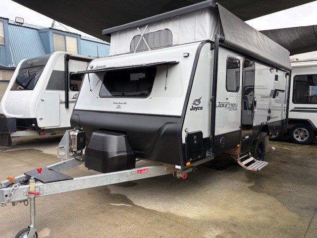 2024 Jayco 17′ Journey Outback