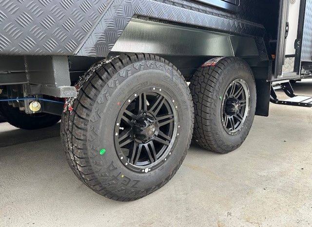 2026 Essential Caravans Ranger Semi Off Road 20’6″ Design 5.2 Club full