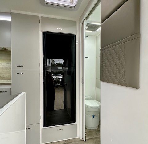 2026 Essential Caravans Ranger Semi Off Road 20’6″ Design 5.2 Club full