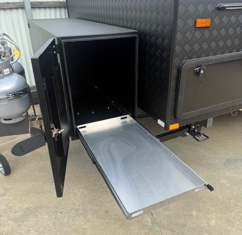 2026 Essential Caravans 21’8″ Ranger Semi Off Road Design 218M full