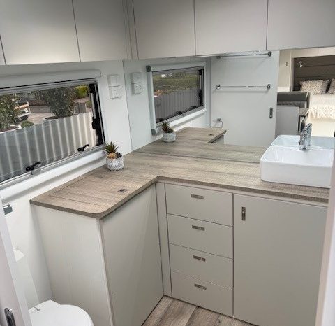 2026 Essential Caravans 21’8″ Ranger Semi Off Road Design 218M full