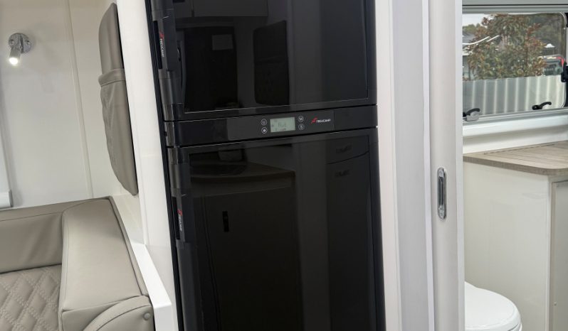 2026 Essential Caravans 21’8″ Ranger Semi Off Road Design 218M full