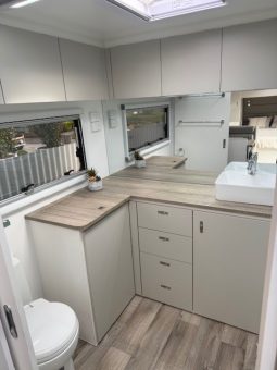 2026 Essential Caravans 21’8″ Ranger Semi Off Road Design 218M full