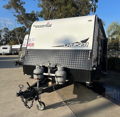 2021 Essential Caravans Cruiser 18’8″ Cafe & Single Beds full