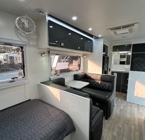 2021 Essential Caravans Cruiser 18’8″ Cafe & Single Beds full