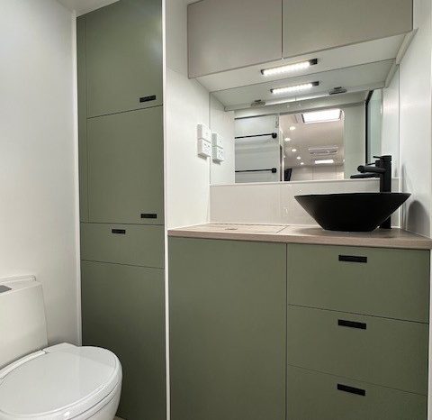 2026 Essential Caravans Cruiser 21′ Design 210RD Club Lounge full