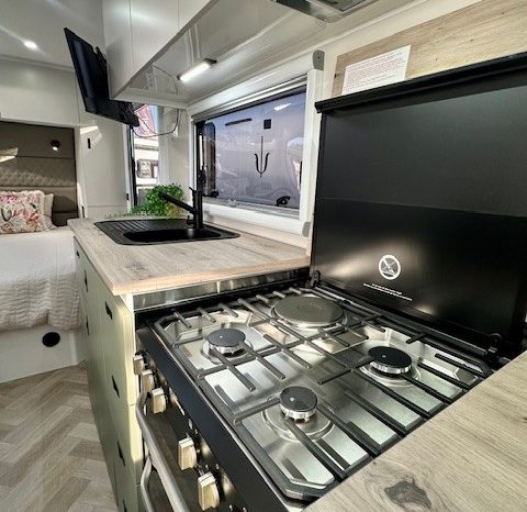 2026 Essential Caravans Cruiser 21′ Design 210RD Club Lounge full