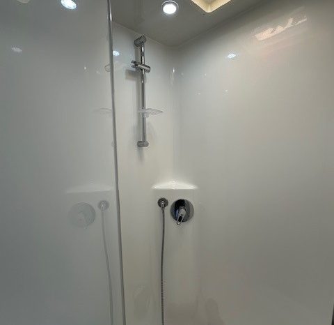 2021 Franklin Caravans Razor 20’6″ Cafe full