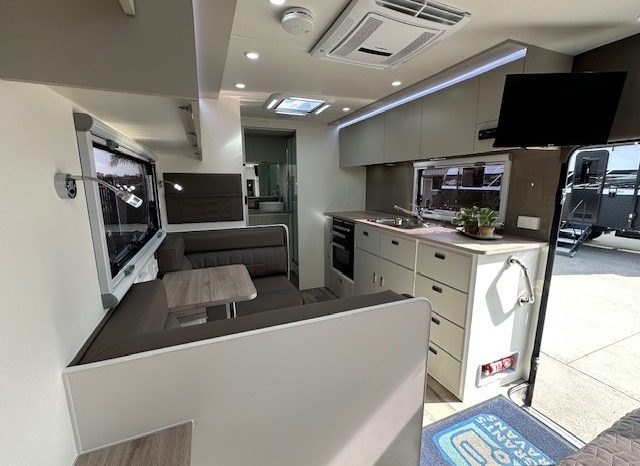 2026 Seascape Caravans Sunrunner 20′ Cafe full