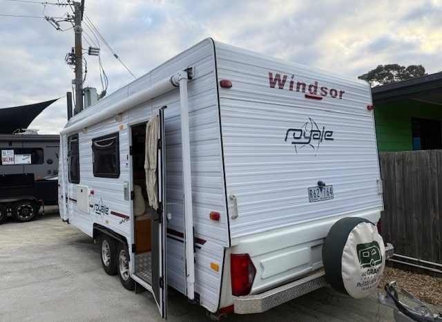 2006 Windsor Royale 21’6″ full