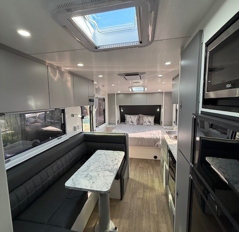 2025 Seascape Caravans Sunrunner 20’6″ Club Lounge full