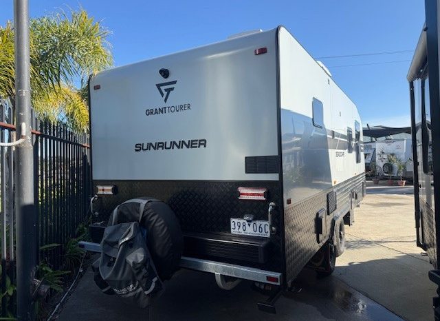 2025 Seascape Caravans Sunrunner 20’6″ Club Lounge full