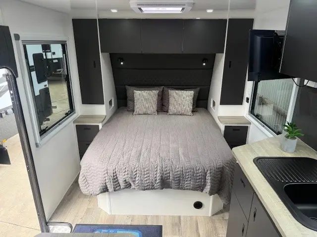 Queen bed inside the Cruiser 2110MD