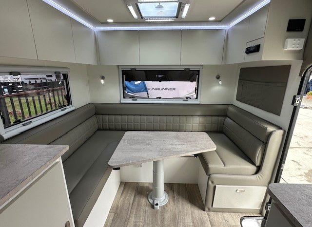 2026 Seascape Caravans 22′ Sunrunner Touring 22FF Club full