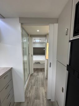 2026 Seascape Caravans 22′ Sunrunner Touring 22FF Club full