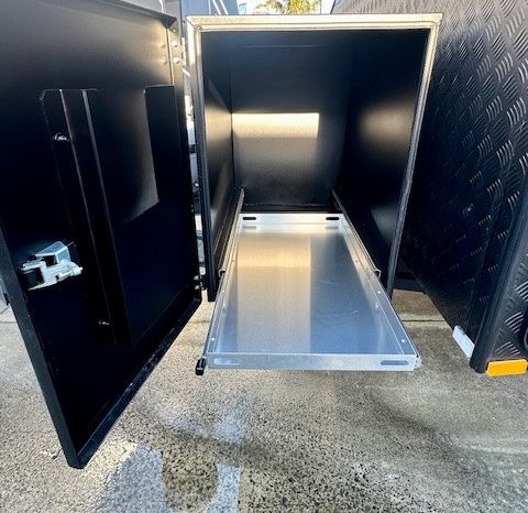 2026 Essential Caravans 21′ Ranger Semi Off Road Design 210RD full
