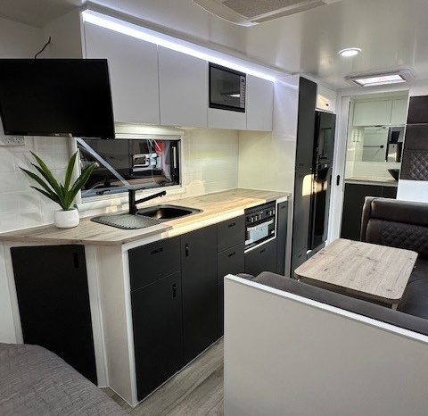 2026 Essential Caravans 21′ Ranger Semi Off Road Design 210RD full