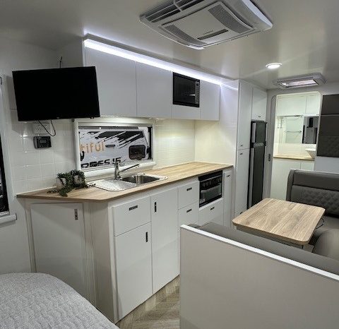 2026 Essential Caravans Ranger 20’6 Design 5.2 Club full