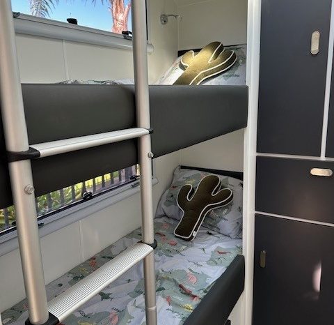 2026 Seascape Caravans 21′ Sunrunner 210-1F Family full