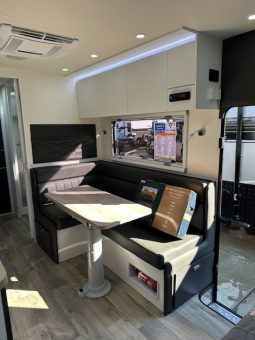 2026 Seascape Caravans 21′ Sunrunner 210-1F Family full