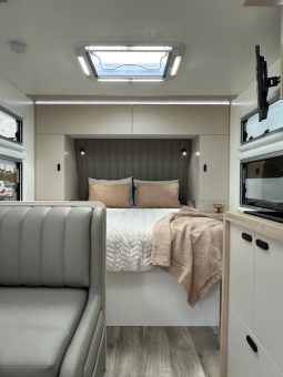 2026 Drive RV Alpha Edition 20’6″ Design 5 Cafe full