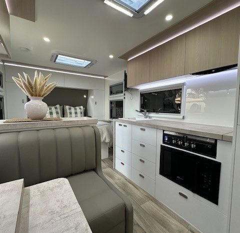 2026 Drive RV Alpha Edition 21’6″ Design 7 Cafe full