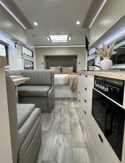 2026 Drive RV Alpha Edition 20’6″ Design 5 Cafe full