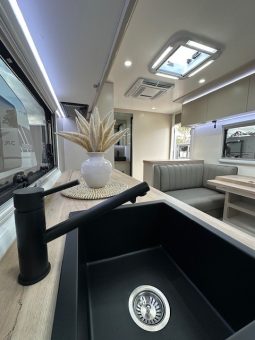 2026 Drive RV Alpha Edition 20’6″ Design 5 Cafe full