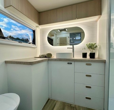 2026 Drive RV Alpha Edition 21’6″ Design 7 Cafe full