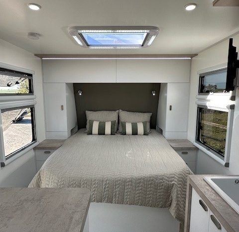 2026 Drive RV Alpha Edition 21’6″ Design 7 Cafe full