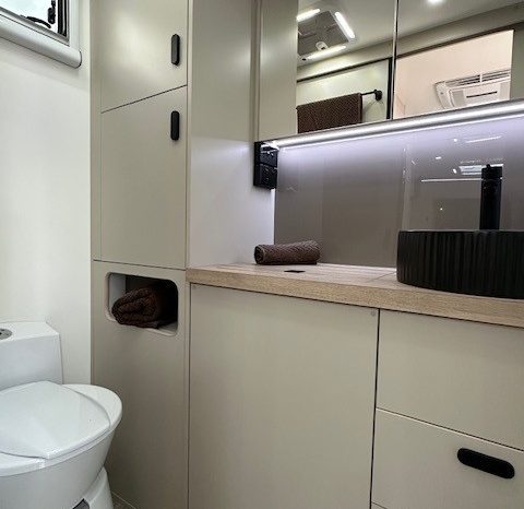 2026 Drive RV Alpha Edition 20’6″ Design 5 Cafe full