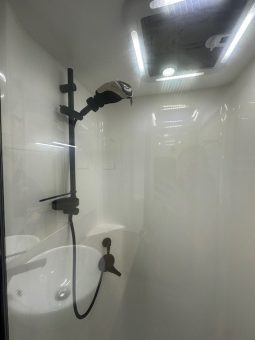 2024 Seascape Caravans Trailrunner 18’8″ Single Beds full