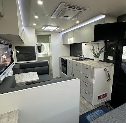 2026 Seascape Caravans 20′ Trailrunner Semi Off Road full